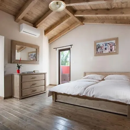 Monaco Vila Jursici